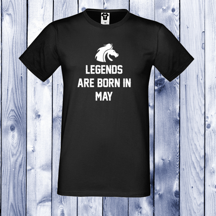 Ανδρική μαύρη μπλούζα με στάμπα LEGENDS ARE BORN IN…